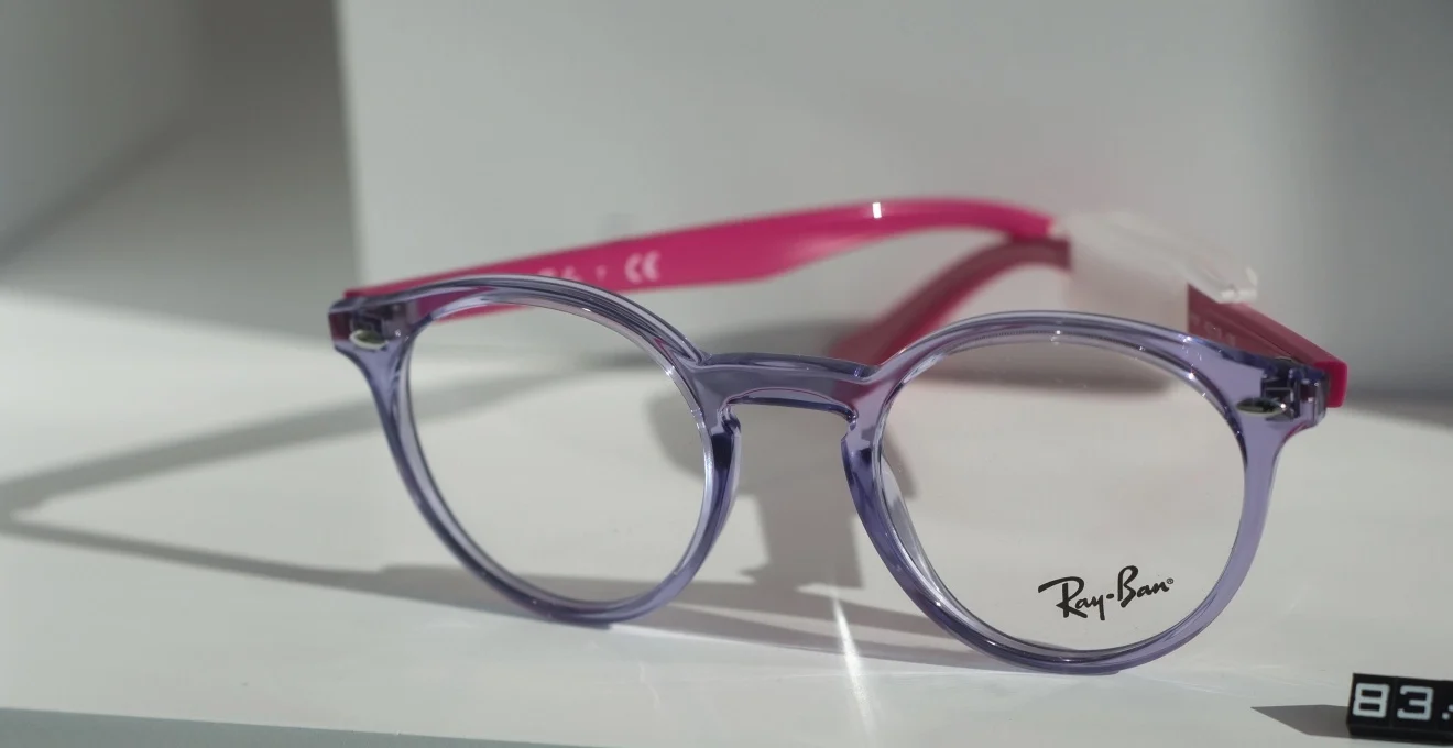 a-partir-de-quel-age-un-enfant-peut-il-porter-des-lunettes-de-vue